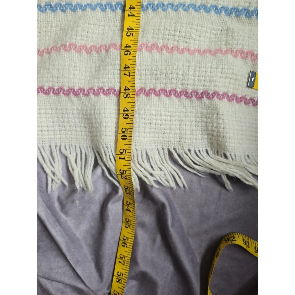 Vtg FARIBO THROW Blanket Wool  white, Stripes Fringes tags 45 X 51
